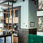 Maison Schiller By Designcity