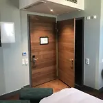 Maison Schiller By Designcity Hotel 4*