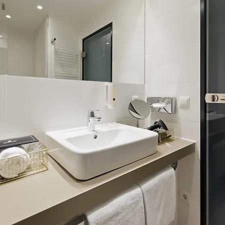 Hotel Maison Schiller By Designcity